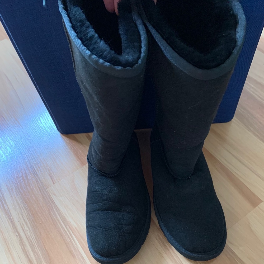 Ugg’s Classic Tall